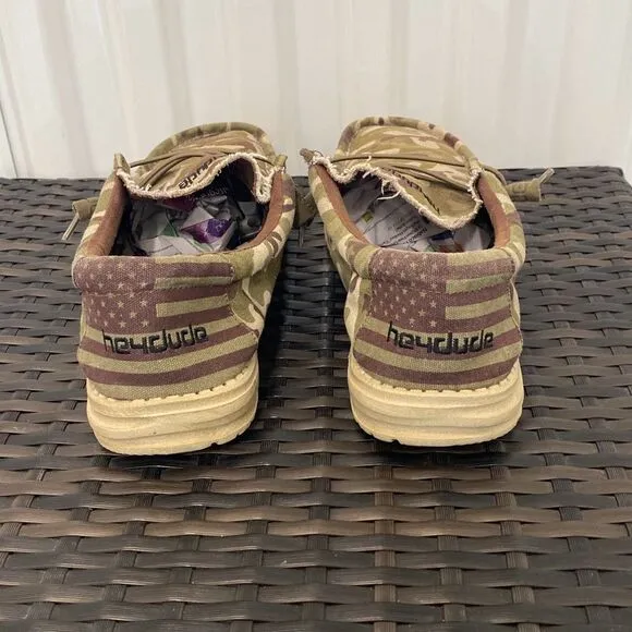 Hey dudes camo Wally men’s size 13