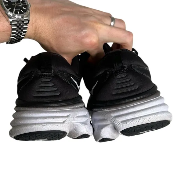HOKA Bondi 8 running shoes