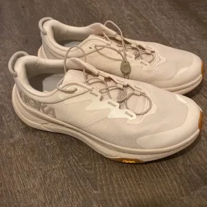 HOKA Eggnog Transport Running Shoes