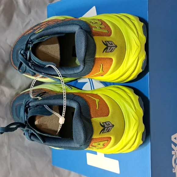 Hoka Men's Speedgoat 5 Trail Running Shoes Size 10