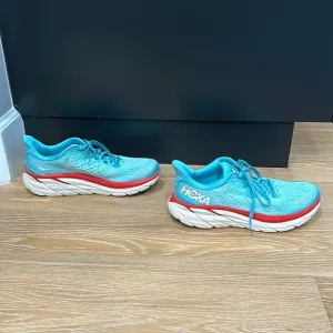 HOKA One One Clifton 8 women’s size 8.5