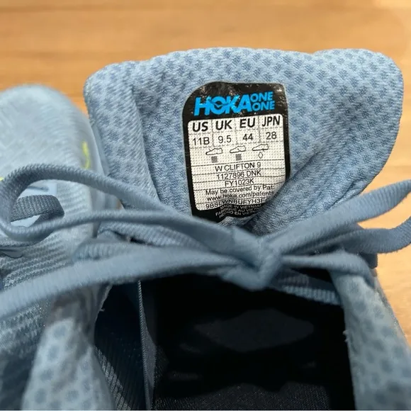 HOKA One One Clifton 9 women’s size 11
