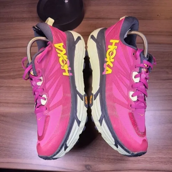 HOKA ONE ONE MAFATE SPEED 3 - Women’s Running Shoes - SIZE 9B