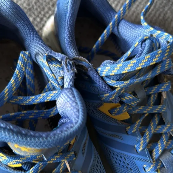 Hoka One One Speedgoat 3 Blue Yellow Trail Running Shoes Women’s 8.5 Vibram Sole