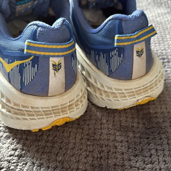 Hoka One One Speedgoat 3 Blue Yellow Trail Running Shoes Women’s 8.5 Vibram Sole