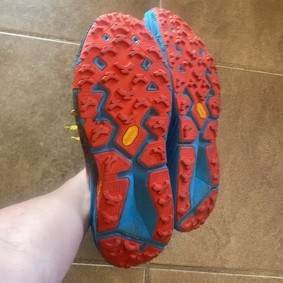 HOKA ONE ONE SPEEDGOAT 3 VibramTraining Shoes! 12