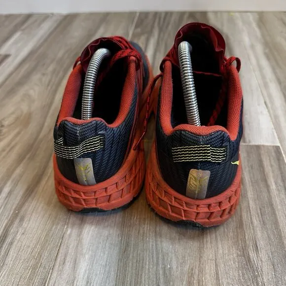 Hoka One One Speedgoat 4 Men’s Size 9 Vibram Trail Running Shoes Orange Fiesta