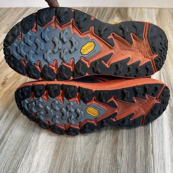 Hoka One One Speedgoat 4 Men’s Size 9 Vibram Trail Running Shoes Orange Fiesta