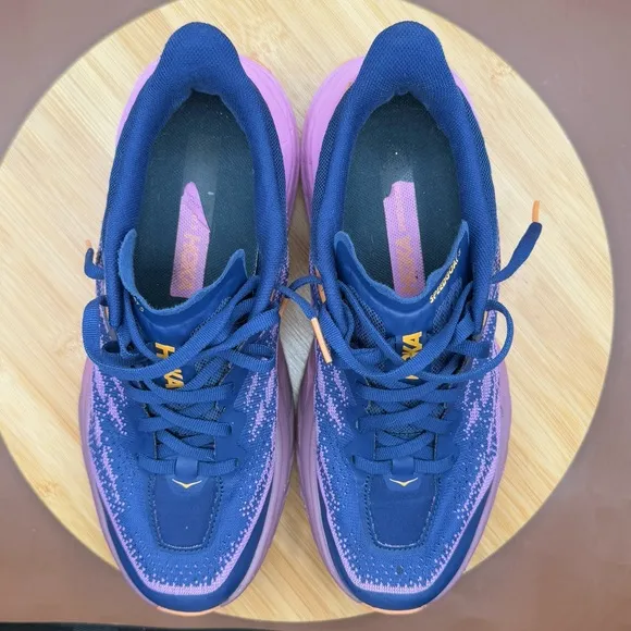 HOKA ONE ONE Speedgoat 5 'Bellwether Blue Cyclamen' Women's Sz 7.5B