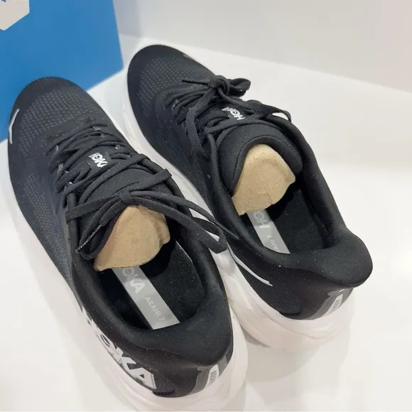 Hoka One One Wide Arahi 7 Men’s Shoes