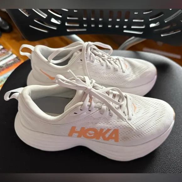 Hoka One One Women’s Bondi 8 Running Shoes Peach White Size 7