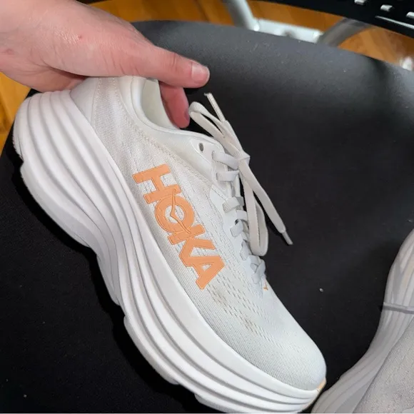 Hoka One One Women’s Bondi 8 Running Shoes Peach White Size 7