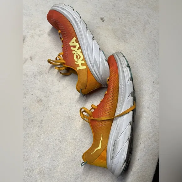Hoka One One Women’s Rincon 3 Low Camellia Radiant Yellow Size 7.5W