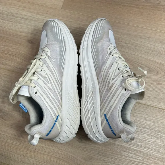 Hoka One One X Thisneverthat Speedgoat 4 Unisex Sneakers Men’s 8 or Women’s 9