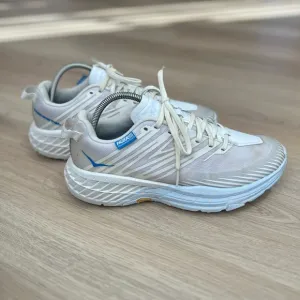 Hoka One One X Thisneverthat Speedgoat 4 Unisex Sneakers Men’s 8 or Women’s 9