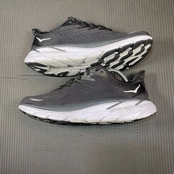 HOKA ONE ONE CLIFTON 8 - Women’s Running Shoes - SIZE 9.5D