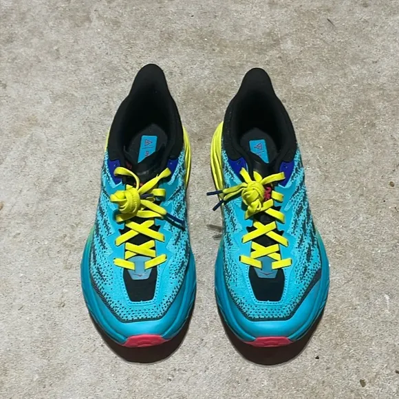 Hoka Speedgoat 5 w/ Vibram Running Shoe Women’s Size 6.5B Workout Trail Hiking