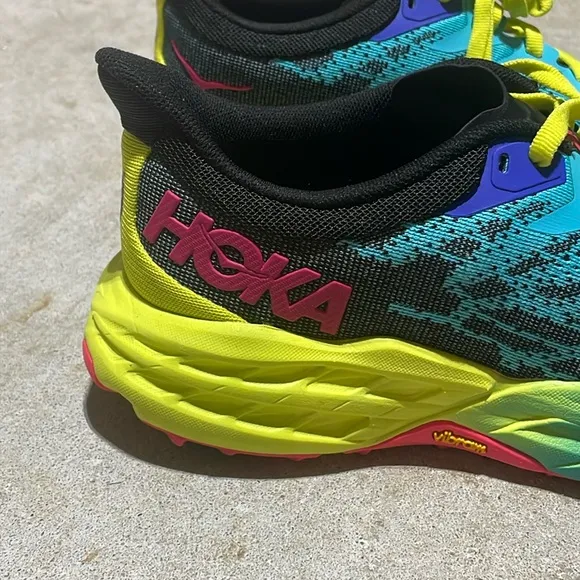 Hoka Speedgoat 5 w/ Vibram Running Shoe Women’s Size 6.5B Workout Trail Hiking