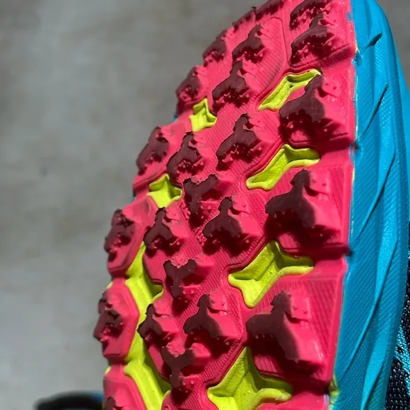 Hoka Speedgoat 5 w/ Vibram Running Shoe Women’s Size 6.5B Workout Trail Hiking
