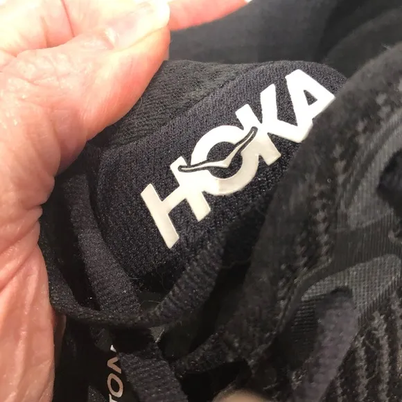 Hoka Women’s Black Clifton 9 Running Shoes Size 9B