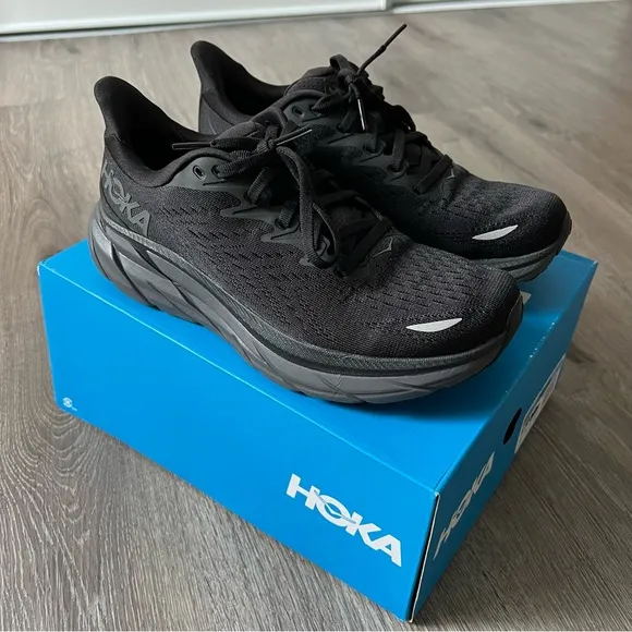 HOKA Women’s Clifton 8 Shoes