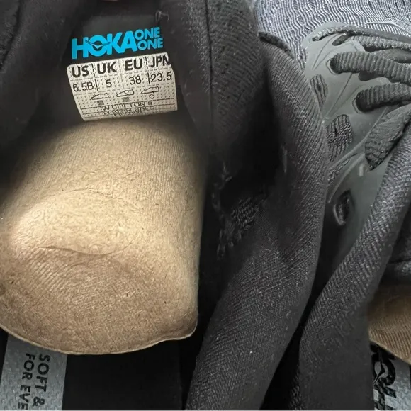 HOKA Women’s Clifton 8 Shoes