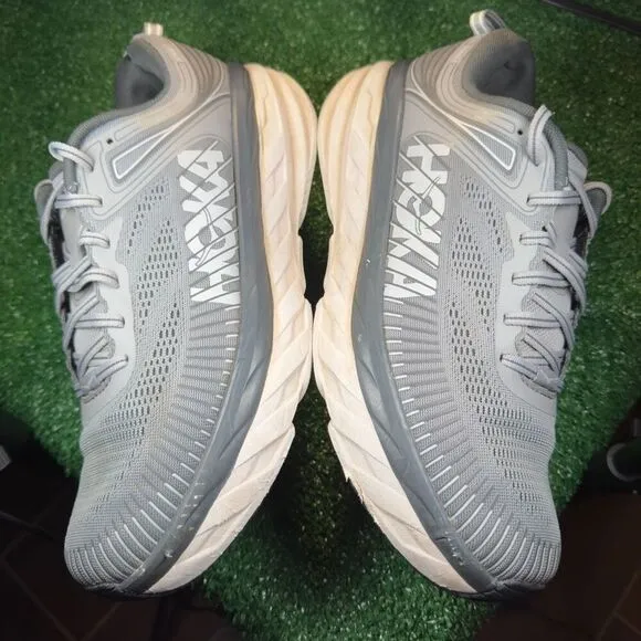 HOKA ONE ONE BONDI 7 - Men’s Running Shoes - SIZE 11.5