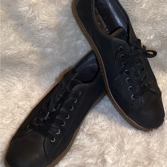 JOHN VARVATOS STAR USA - Men’s Black leather shoes size 12