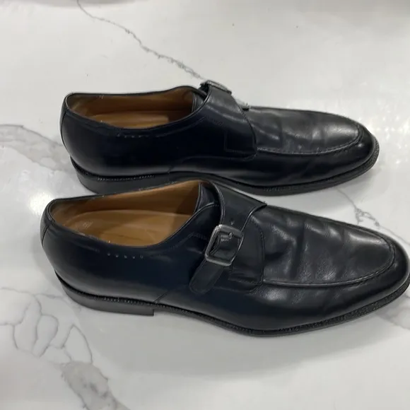 Johnston &amp; Murphy sheep skin leather uppers in black men’s size 12