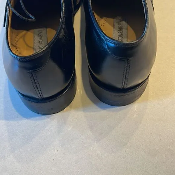 Johnston &amp; Murphy men’s shoes size 8.5, excellent condition.