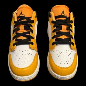 Jordan 1 Low Taxi 553560-701 Yellow  Size 6.5 Youth/8 Women’s