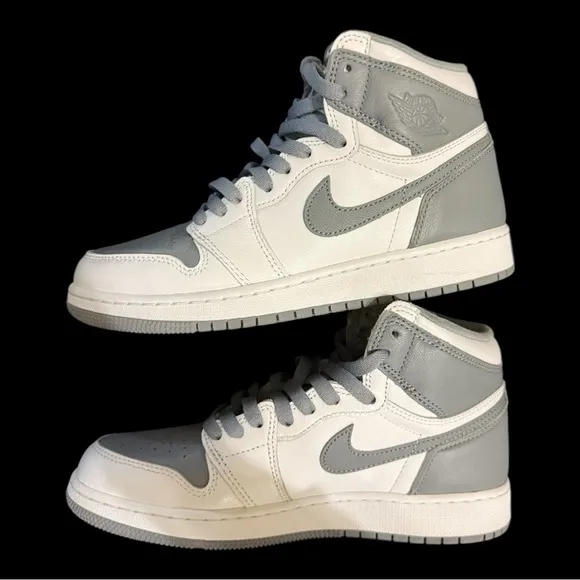 Jordan 1 Retro High OG Stealth 6.5Y/8 Women’s (575441-073)