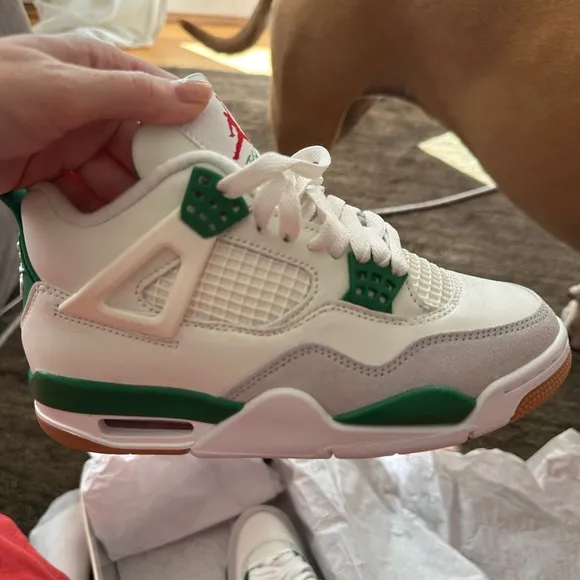 Jordan 4 Pine Green