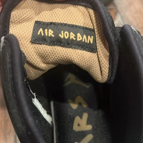 Jordan mars 270 size 10.5 black &amp; gold men’s size 10 upper in great shape