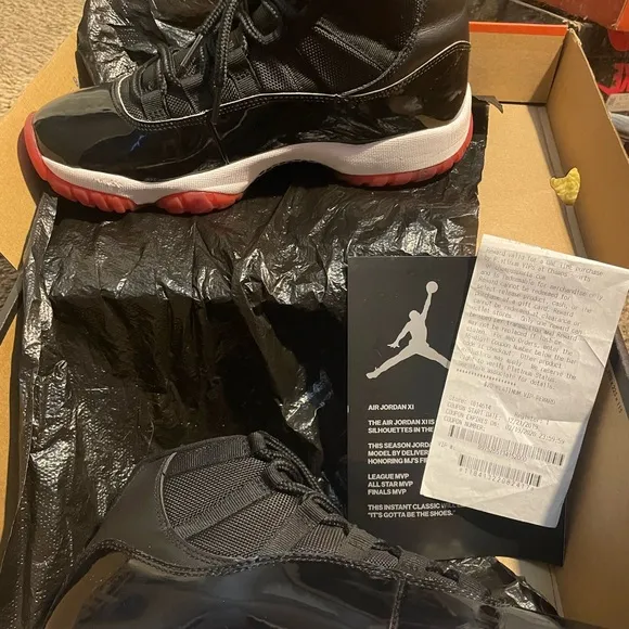 Jordan MENS PLAYOFFS 2019 Black and Red Shoes