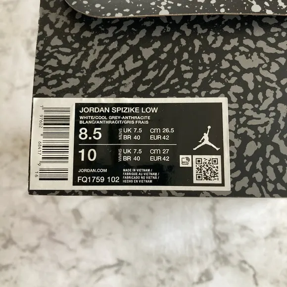 Jordan Spizike Low white / cool gray anthracite shoes new in box size 8.5 men’s