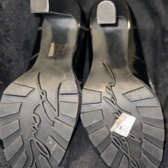 Karl Lagerfeld Black and Gold Heels with Luxe Metallic Accents