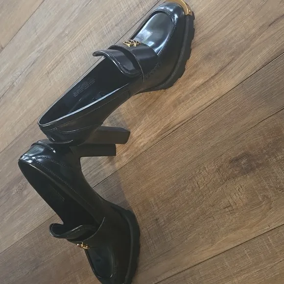 Karl Lagerfeld Shoes Women’s 8M Black Virna Pumps High Heel Gold Embelli…