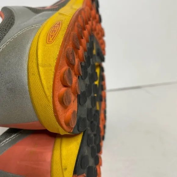 Keen A86 Trail Running Shoes
