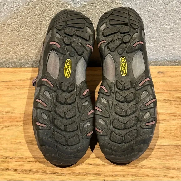 KEEN Steens Vent Hiking Trail Shoes Women's Size 7 $125 Magnet/Rose Gray