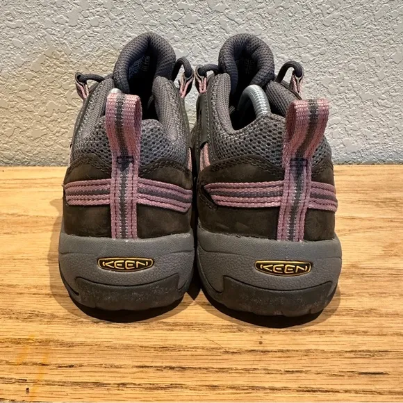 KEEN Steens Vent Hiking Trail Shoes Women's Size 7 $125 Magnet/Rose Gray