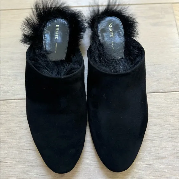 KHAITE Otto shearling-trimmed suede mules | black size 9.5