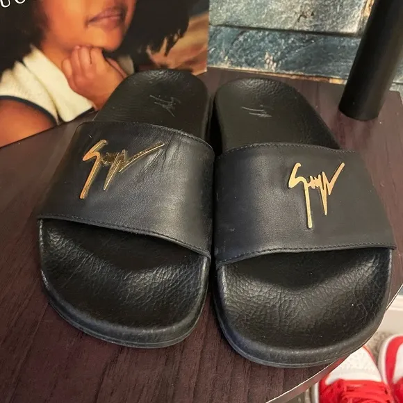 Kids Giuseppe slides