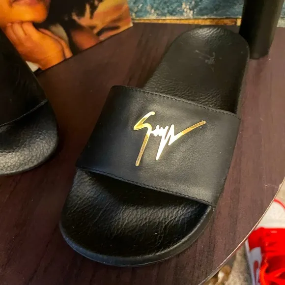 Kids Giuseppe slides