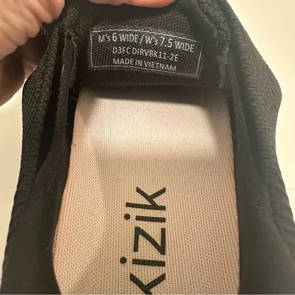 Kizik Irvine black knit shoes Women’s 7.5W/ Men’s 6W