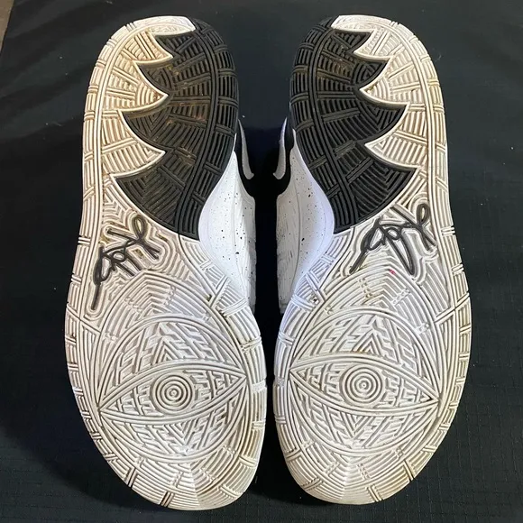 Kyrie 6 Team Black White