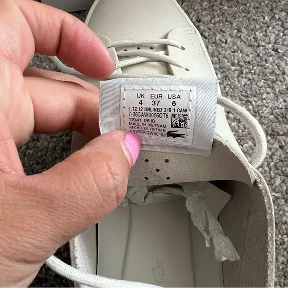 Lacoste women’s sneaker shoes  NWT