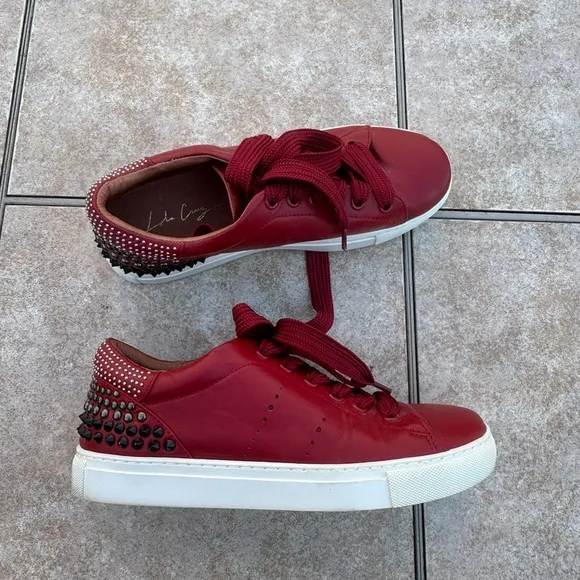 Lola Cruz Women’s Shoes
