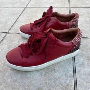 Lola Cruz Women’s Shoes
