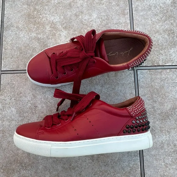 Lola Cruz Women’s Shoes